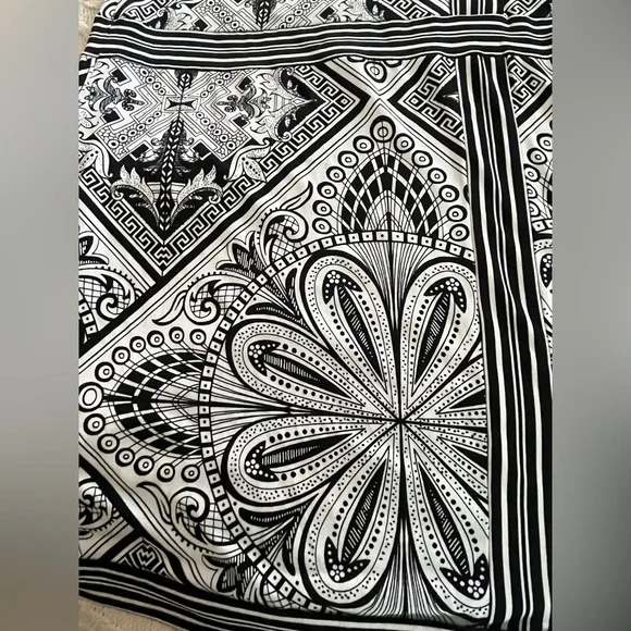 Cache Designer Brand Black & White Contemporary Style Women’s XL - Picture 8 of 10